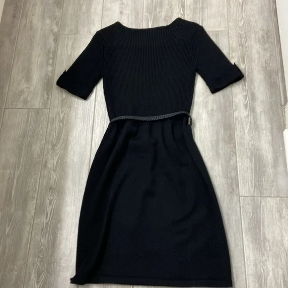 Caroll knit sweater dress like new! - Picture 9 of 12